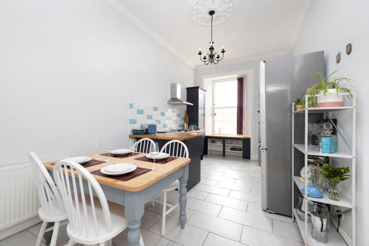 Altido Glamorous 2-Bed Flat Near Edinburgh Castle Экстерьер фото
